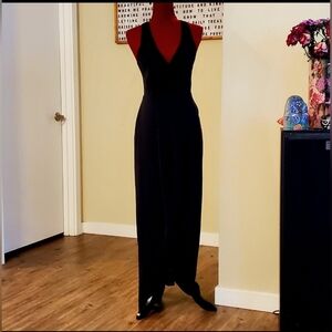 DRESS THE POPULATION women's dress